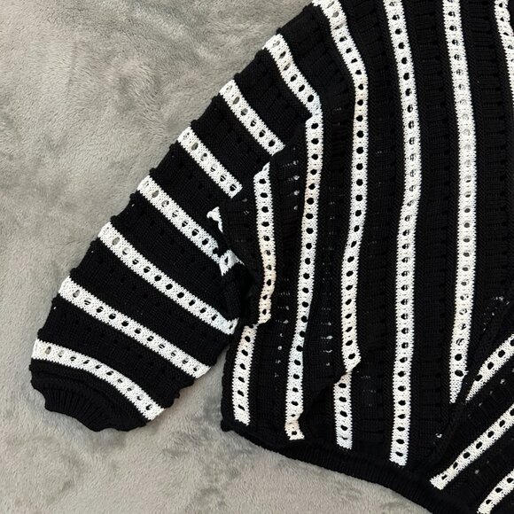 NWT Blu Pepper Chevron Black Open Knit Sweater Women's MEDIUM - Picture 3 of 7